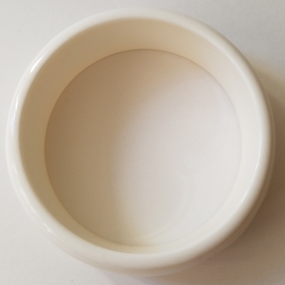 Charlotte Russe LOVE White & Black Bangle - Picture 6 of 8